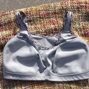 Glamorize Sport Gray Sports Bra with Leopard Trim Adjustable SZ 44DD.